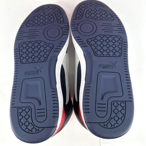 NWT Puma Kids Puma Kids Rebound Layup Basketball Sneaker Big Kid Size 6C - Picture 9 of 11